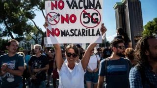 Un 29% de los españoles tiene dudas sobre la eficacia de las vacunas y un 8% no confía en los científicos