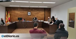 El policía condenado por agredir a un fotoperiodista al grito de "viva Franco" se incorpora a la dirección de Vox en Ceuta