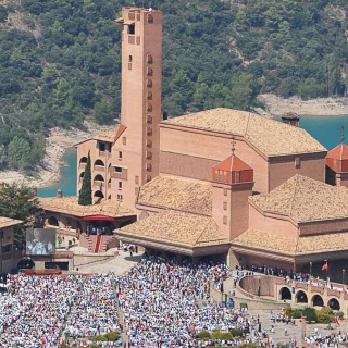 "Soy lesbiana y me voy": una exnumeraria recuerda su "durísima" salida del Opus Dei