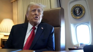 Trump dice que los palestinos no tendrían derecho a regresar a Gaza según su plan de reurbanización [ENG]