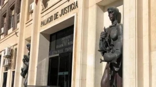 Obligaba a una niña de 7 años a practicarle sexo oral amenazándola con matarla a ella y a su familia si no lo hacía