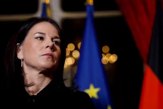 Baerbock: "miles de millones para Ucrania después de las elecciones" (ALE)