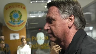 Imputan al expresidente brasileño Bolsonaro por un golpe de Estado que incluía un plan para envenenar a Lula [EN]