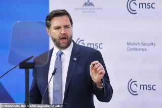 JD Vance advierte a Zelensky de que se arrepentirá de «hablar mal» de Trump y condena su «atroz» respuesta a las negociaciones de paz [ENG]