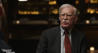 John Bolton (exasesor de Seguridad Nacional de Donald Trump 2018-2019) confirma que un "puto imbécil" como Trump aún puede ser el "idiota útil" de Putin [ENG]