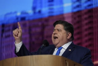 Gobernador de Illinois culpa a Donald Trump de “destruir la democracia”