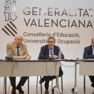 El valenciano se impone en la consulta de la lengua base entre las familias