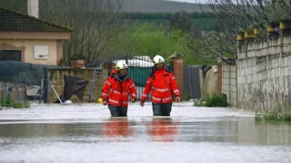 El Guadalquivir supera los 4 metros y se desborda a su paso por Córdoba