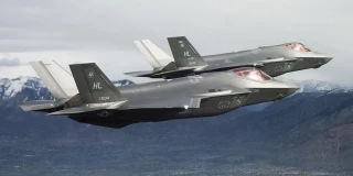 El caza furtivo F-35 no dispone de un botón de apagado a distancia, pero tiene los MDF