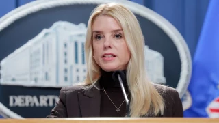 El Departamento de Justicia califica de «terrorismo doméstico» la publicación de fotos de la calvicie de Elon Musk [EN]