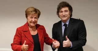 Milei pide un préstamo de 20.000 millones de dólares al FMI