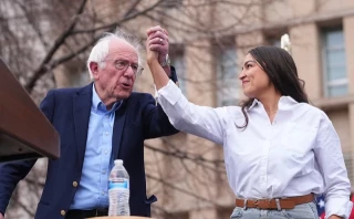 Bernie Sanders se pone al frente de la oposición a Trump