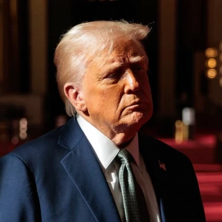 Trump no descarta buscar un tercer mandato en la Casa Blanca y dice a NBC News que 'hay métodos' para hacerlo (Eng)