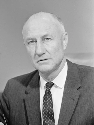 Enterrando a Strom Thurmond -(Roger Senserrich)