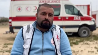 "Todos éramos civiles": el testimonio del único sobreviviente de la matanza de 15 paramédicos y rescatistas en Gaza que contradice la versión del ejército israelí