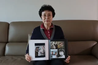 "No perdimos a nuestros hijos, nos los quitaron": los miles de niños "desaparecidos" de Corea del Sur y enviados al exterior para ser adoptados como huérfanos
