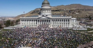 Protestas en todo el país contra Trump y Musk (29 fotos) [ENG]