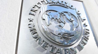 El FMI deja fuera a España del recorte de previsiones y revisa al alza el PIB de 2025 hasta el 2,5%