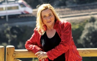 La alcaldesa de Torrelodones (PP) se gasta 65.000 euros en darse autobombo en redes sociales con una empresa llamada "Amor de Madre"