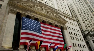 Google busca acreedores en euros por primera vez con el dólar derrumbado por la guerra de aranceles