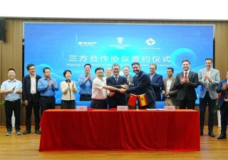 Santana recupera su fábrica de Linares para fabricar coches chinos