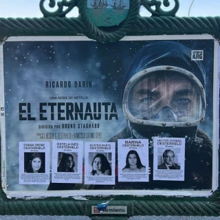 Carteles en la publicidad de ‘El Eternauta’ en Buenos Aires