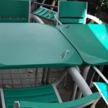 El sorprendente método de un físico del CERN para acabar con las mesas que cojean