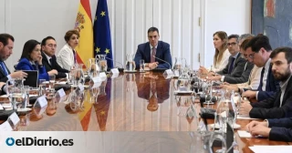 Sánchez, a Aagesen en las horas críticas del apagón: “Sara, háblanos en castellano”