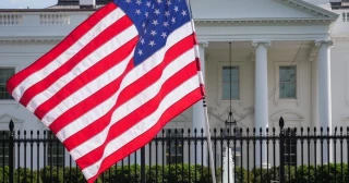 La popularidad de EE.UU. se desploma en todo el mundo tras el regreso de Trump [ENG]