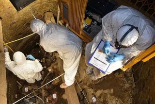 "En este pozo del horror tiraron a mi hermanita Aida": dan con  la mayor fosa común de Argentina