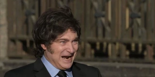 Milei elimina por decreto la unidad que investigaba a su Gobierno por el escándalo de las criptomonedas