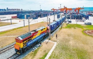 China e Irán consolidan alianza ferroviaria que desafía hegemonía estadounidense