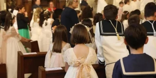 El TC prohíbe «adoctrinar» en una fe a un menor cuando uno de los progenitores no esté de acuerdo