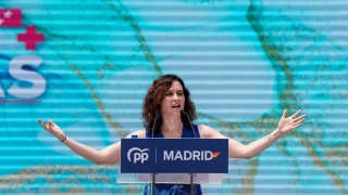 Àngels Barceló escucha la última ocurrencia de Isabel Díaz Ayuso y es muy clara: "A lo mejor ella no aprobaría la selectividad"