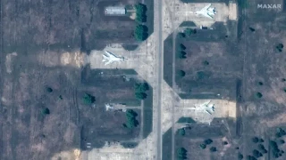 Las imágenes satelitales que muestran el daño que infligió Ucrania a Rusia en la Operación Telaraña