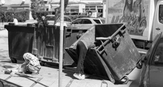 Un 25% de los españoles se mantiene en riesgo de pobreza y exclusión social