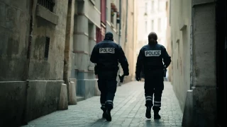Un estudiante de 15 años mata a una vigilante escolar en un control de mochilas en Francia