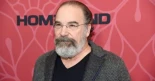 El actor Mandy Patinkin, sobre Gaza: “Pregunto a los judíos, como yo: ¿cómo podéis hacer ahora lo que le hicieron a vuestros antepasados?"