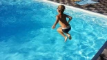 La nueva estupidez viral: defecar en piscinas se vuelve tendencia y causa estragos