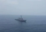 Helicóptero de la Armada iraní advierte a un destructor estadounidense en el golfo de Omán (+vídeo) (inglés)