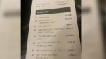 El restaurante denunciado por querer cobrar por el gancho para el bolso le reclama 36.000 euros a la clienta