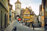 Impresionantes diapositivas Kodachrome de la Alemania Occidental de los años 50 captadas por una enfermera itinerante (ENG)