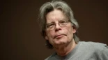 Stephen King lidera la lista de autores censurados en bibliotecas escolares de EEUU en 2024-2025