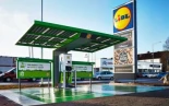 Los supermercados Lidl ya tienen más cargadores eléctricos que Irlanda, Hungría y Grecia