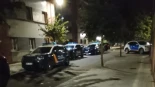 Noche de tensión en El Entrego: gran despliegue policial en una concentración de treinta vecinos "en actitud hostil" por la presencia de okupas