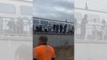 Cerca de 1.000 personas se quedan atrapadas durante casi cuatro horas en un tren de alta velocidad en Huesca