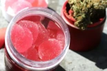 Gominolas con droga: la leyenda urbana de los 80 se está haciendo realidad en el nuevo negocio de la marihuana