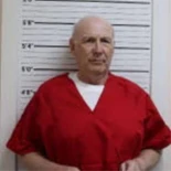 El director ejecutivo de Evolve Bank fue despedido tras proponerle relaciones sexuales a un agente del FBI que se hacía pasar por un adolescente (Eng)