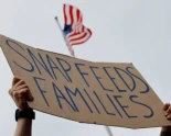 Los estadounidenses están «estupefactos por la crueldad» de los altos cargos de Trump recortando beneficios de SNAP [EN]