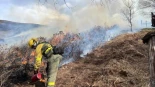 Asturias registra ocho incendios forestales, uno de ellos en Grado